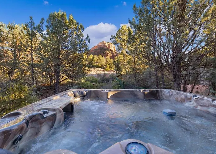 Mammoth Rock Oasis Villa-Hot Tub & Free Pets