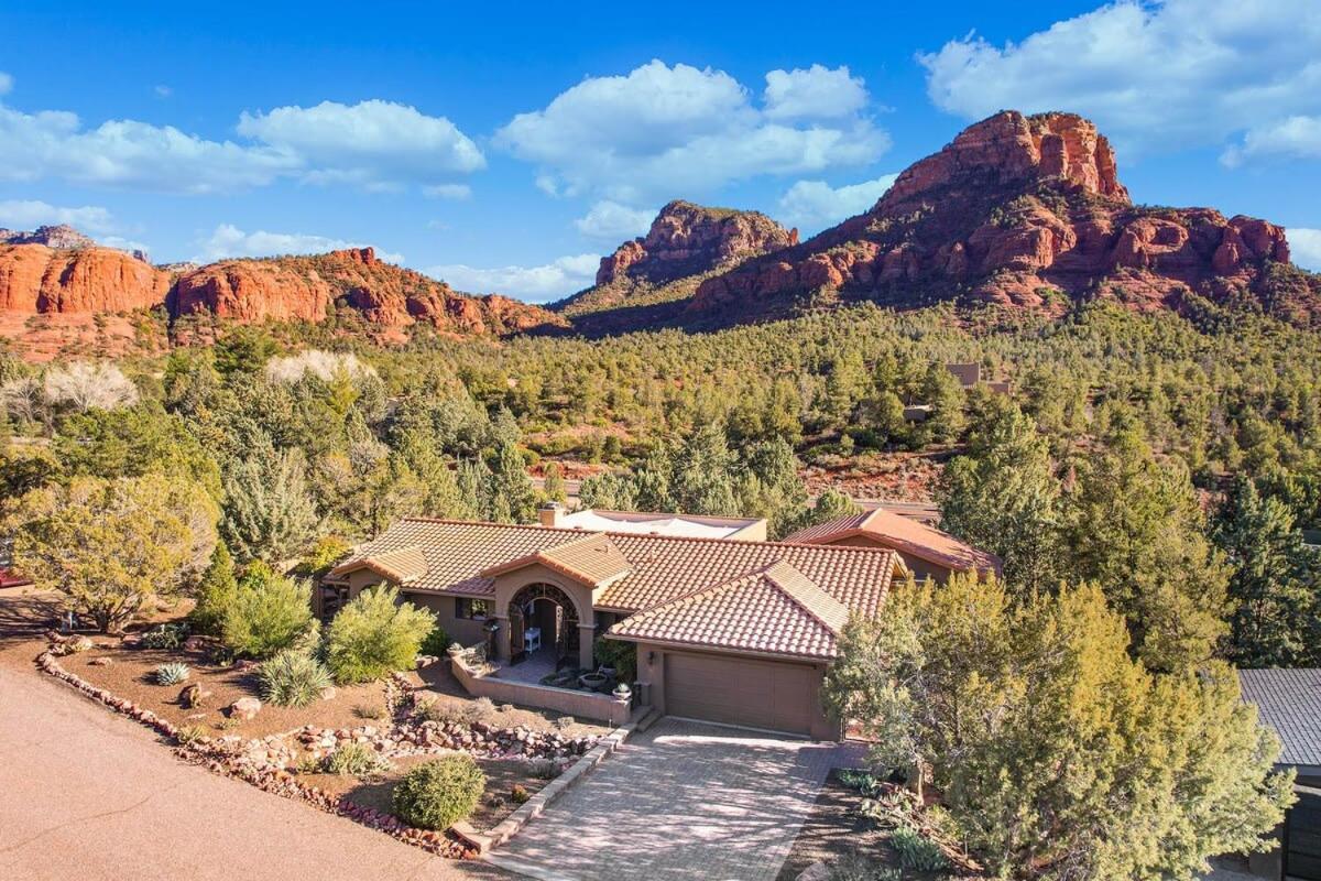 Mammoth Rock Oasis Villa-hot Tub & Free Pets Villa
